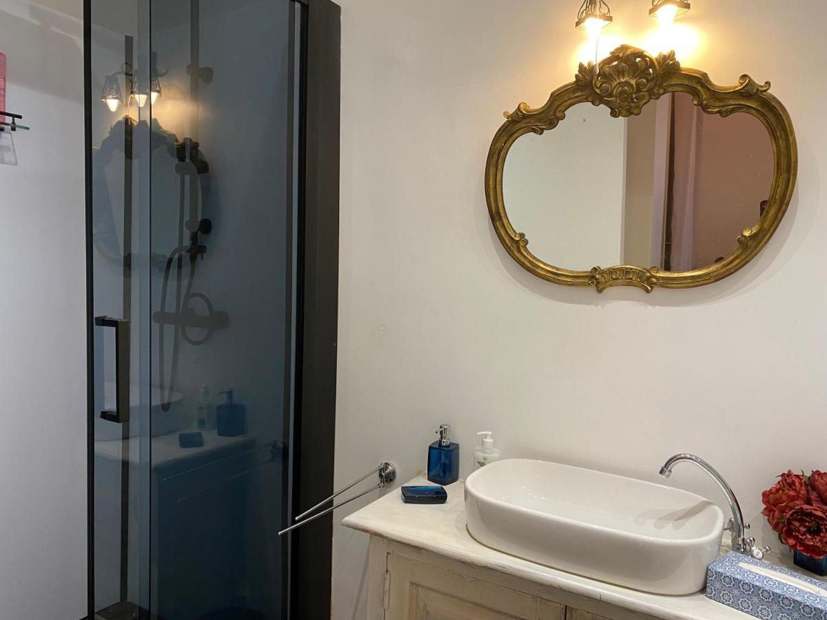 The Pink Studio - Exceptional Location In City Center - Unique & Elegant Lejlighed Namur Eksteriør billede